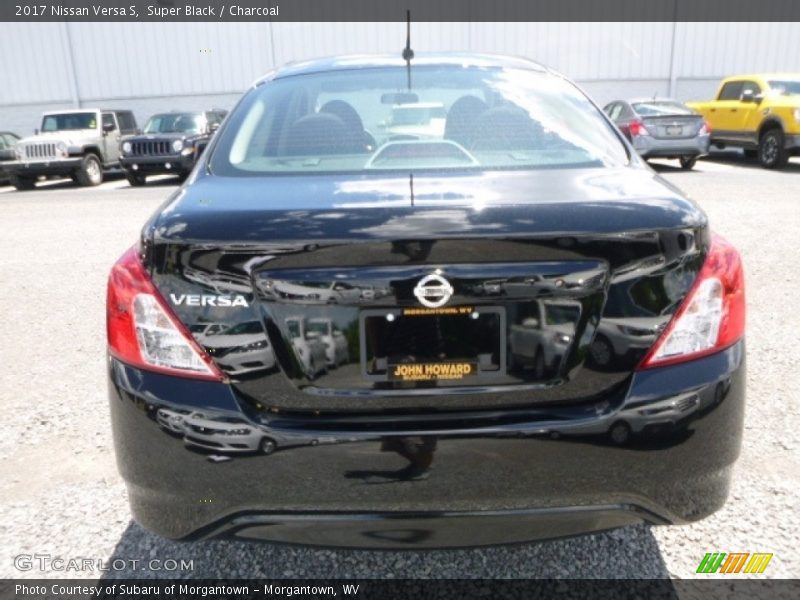 Super Black / Charcoal 2017 Nissan Versa S