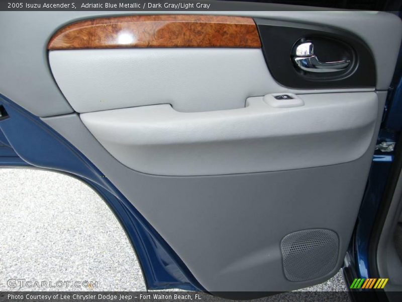 Adriatic Blue Metallic / Dark Gray/Light Gray 2005 Isuzu Ascender S