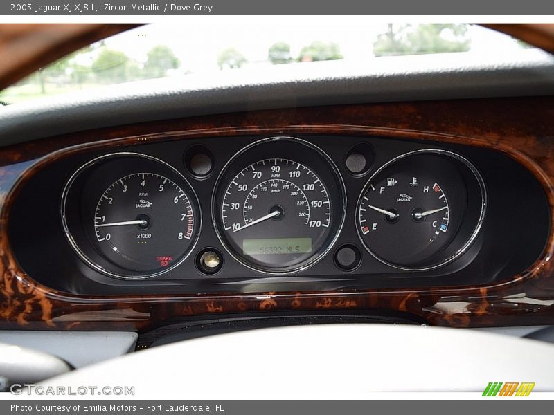 Zircon Metallic / Dove Grey 2005 Jaguar XJ XJ8 L