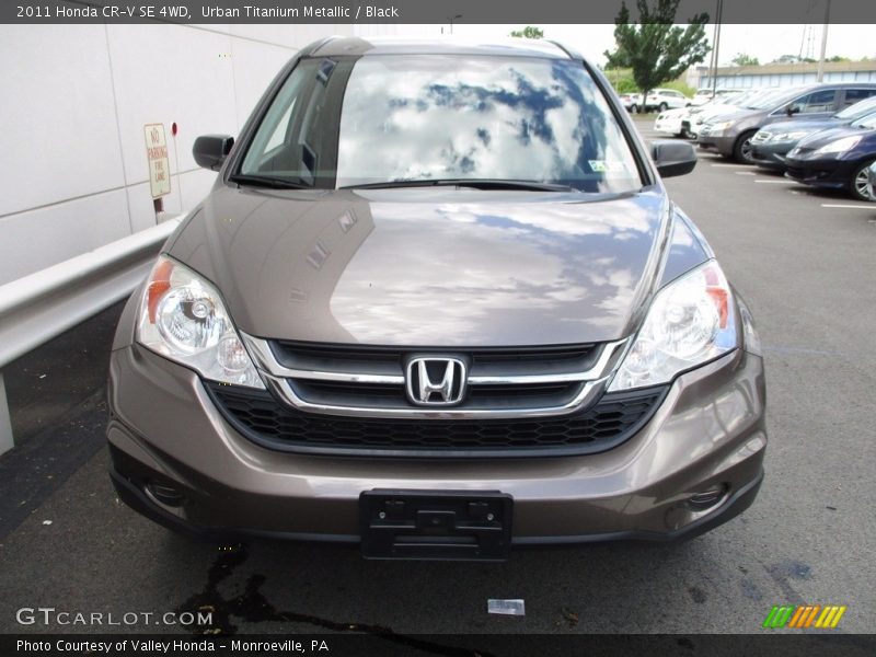 Urban Titanium Metallic / Black 2011 Honda CR-V SE 4WD