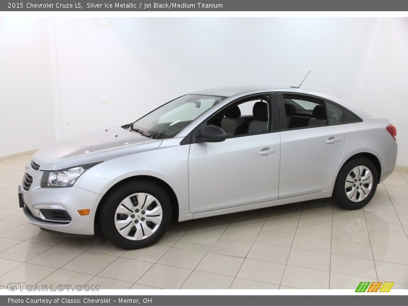 Silver Ice Metallic / Jet Black/Medium Titanium 2015 Chevrolet Cruze LS