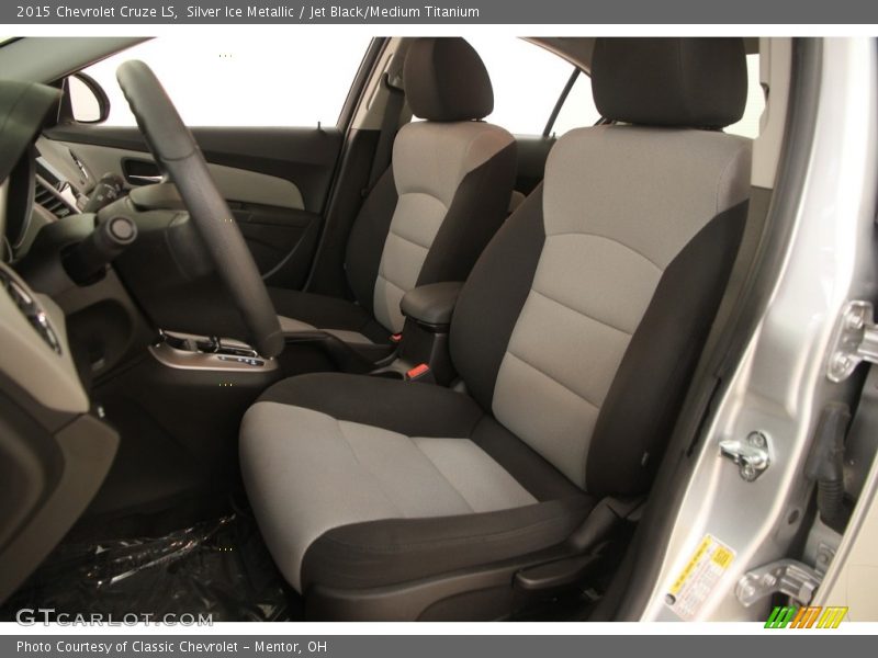 Silver Ice Metallic / Jet Black/Medium Titanium 2015 Chevrolet Cruze LS