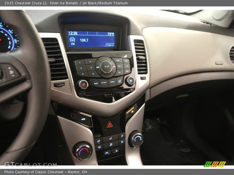 Silver Ice Metallic / Jet Black/Medium Titanium 2015 Chevrolet Cruze LS