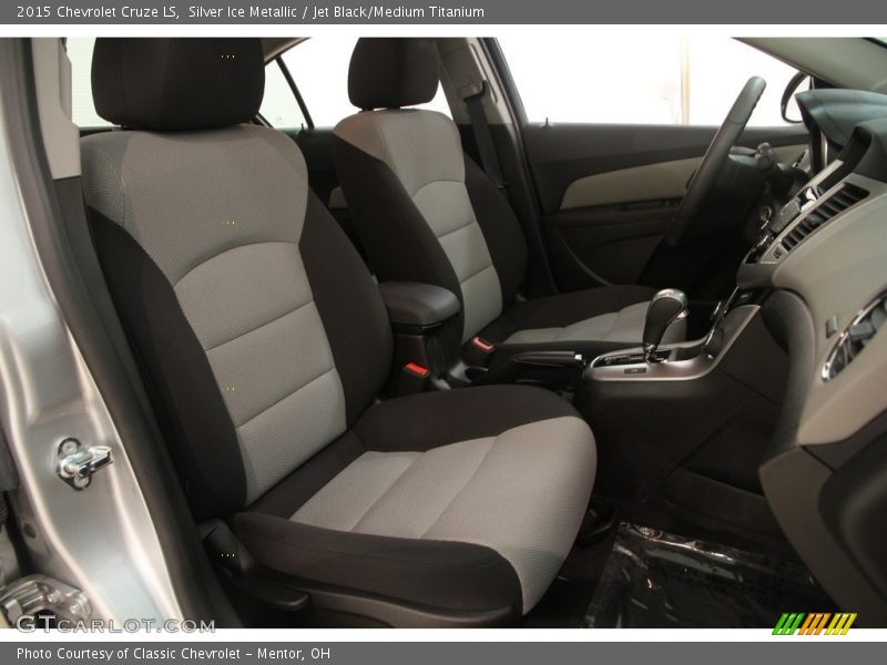 Silver Ice Metallic / Jet Black/Medium Titanium 2015 Chevrolet Cruze LS