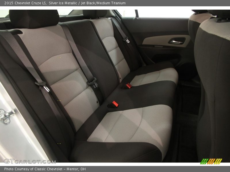 Silver Ice Metallic / Jet Black/Medium Titanium 2015 Chevrolet Cruze LS