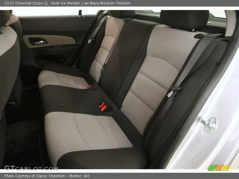 Silver Ice Metallic / Jet Black/Medium Titanium 2015 Chevrolet Cruze LS