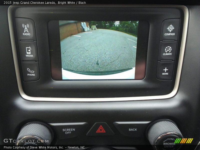 Bright White / Black 2015 Jeep Grand Cherokee Laredo