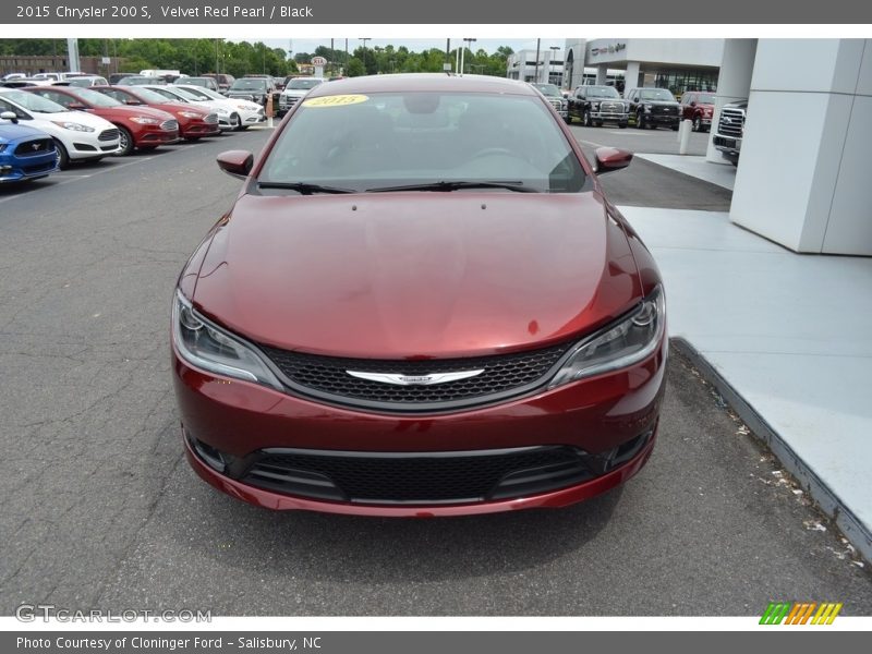 Velvet Red Pearl / Black 2015 Chrysler 200 S