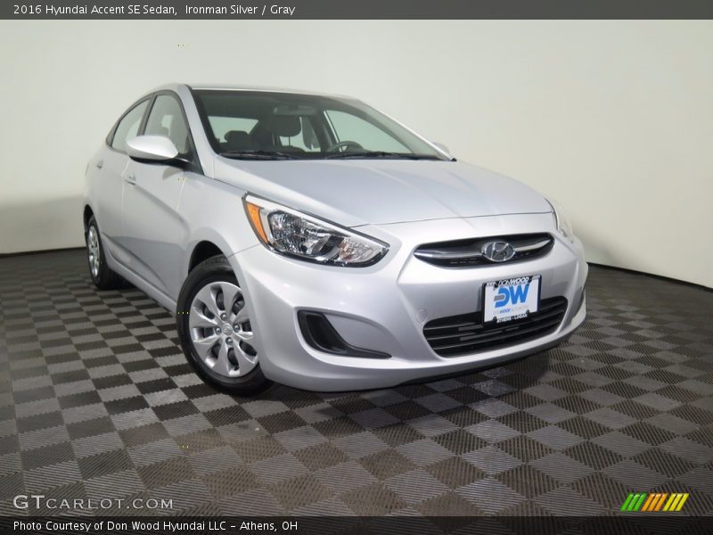 Ironman Silver / Gray 2016 Hyundai Accent SE Sedan