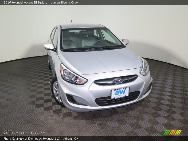 Ironman Silver / Gray 2016 Hyundai Accent SE Sedan