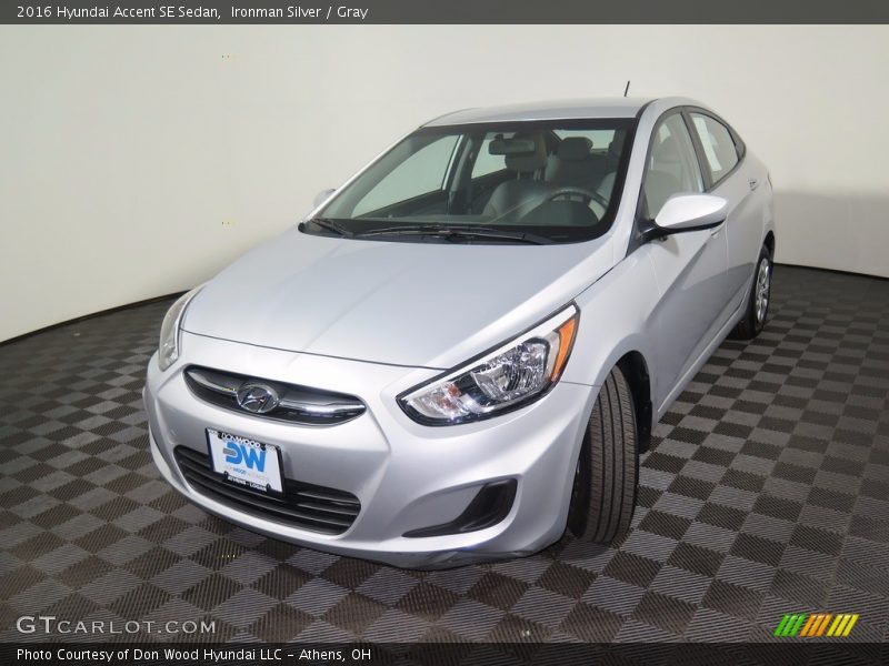 Ironman Silver / Gray 2016 Hyundai Accent SE Sedan