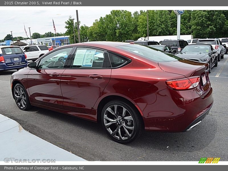 Velvet Red Pearl / Black 2015 Chrysler 200 S