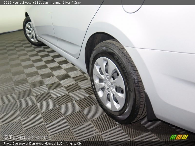 Ironman Silver / Gray 2016 Hyundai Accent SE Sedan