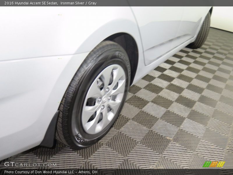 Ironman Silver / Gray 2016 Hyundai Accent SE Sedan