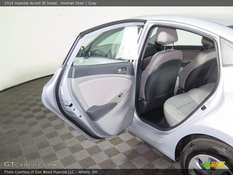 Ironman Silver / Gray 2016 Hyundai Accent SE Sedan