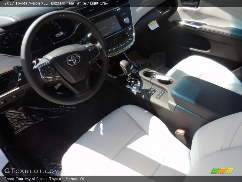 Blizzard Pearl White / Light Gray 2017 Toyota Avalon XLE