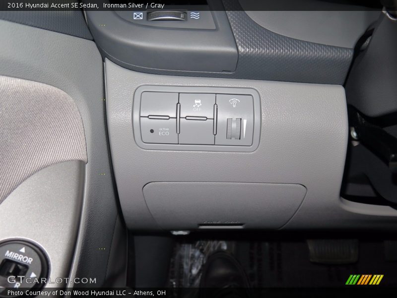 Ironman Silver / Gray 2016 Hyundai Accent SE Sedan