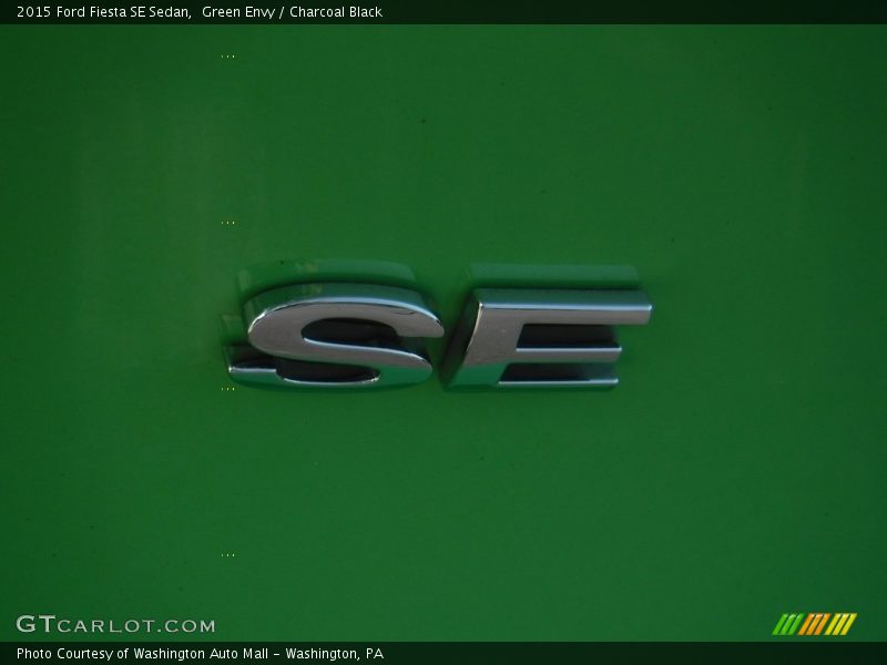 Green Envy / Charcoal Black 2015 Ford Fiesta SE Sedan