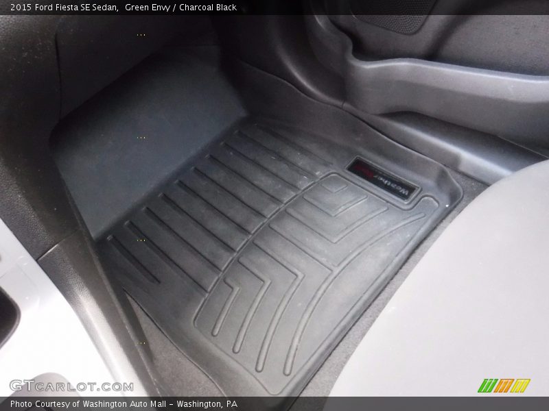 Green Envy / Charcoal Black 2015 Ford Fiesta SE Sedan