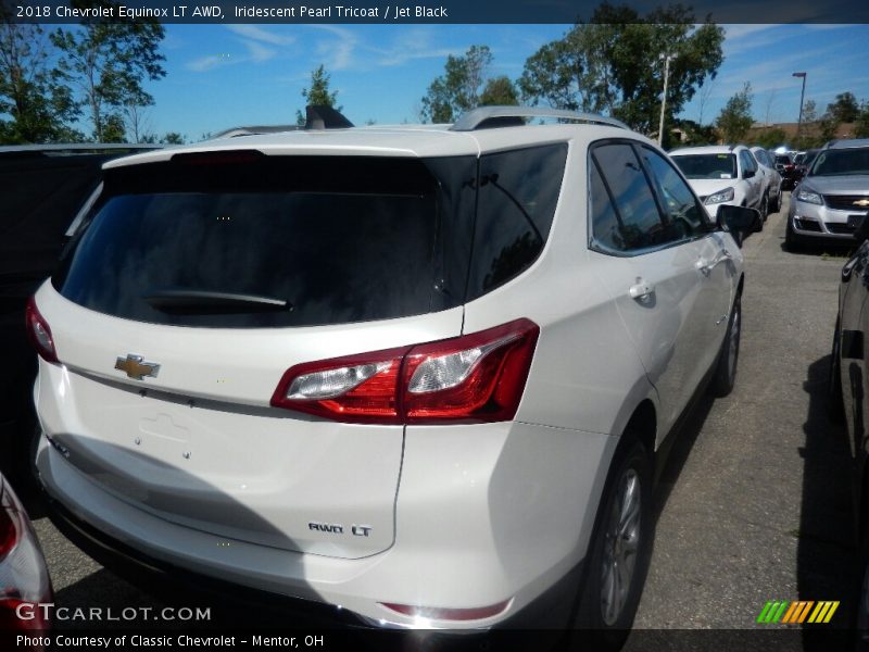 Iridescent Pearl Tricoat / Jet Black 2018 Chevrolet Equinox LT AWD