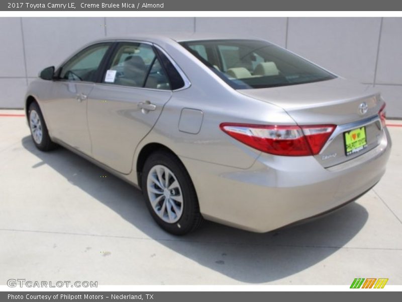 Creme Brulee Mica / Almond 2017 Toyota Camry LE
