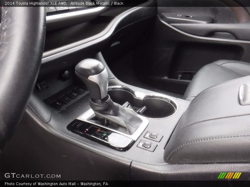 Attitude Black Metallic / Black 2014 Toyota Highlander XLE AWD