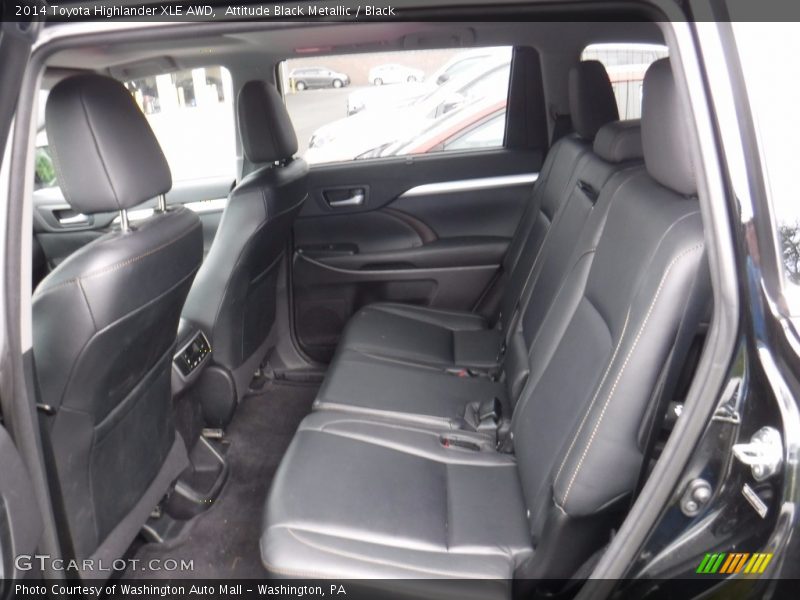 Attitude Black Metallic / Black 2014 Toyota Highlander XLE AWD
