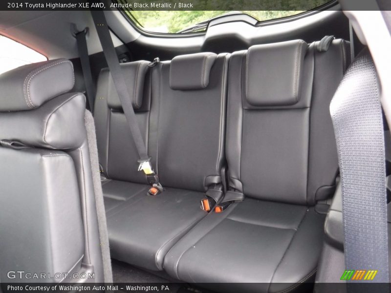 Attitude Black Metallic / Black 2014 Toyota Highlander XLE AWD