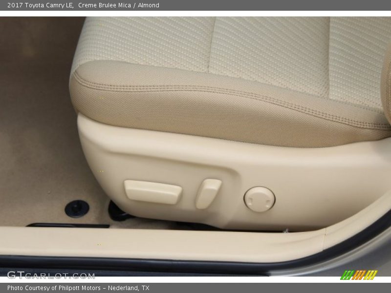 Creme Brulee Mica / Almond 2017 Toyota Camry LE