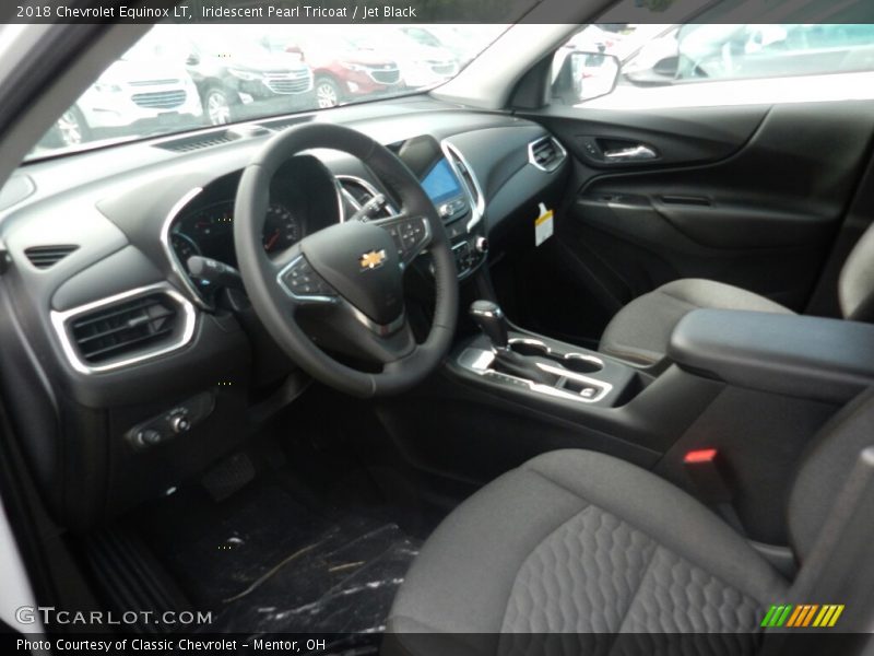 Iridescent Pearl Tricoat / Jet Black 2018 Chevrolet Equinox LT