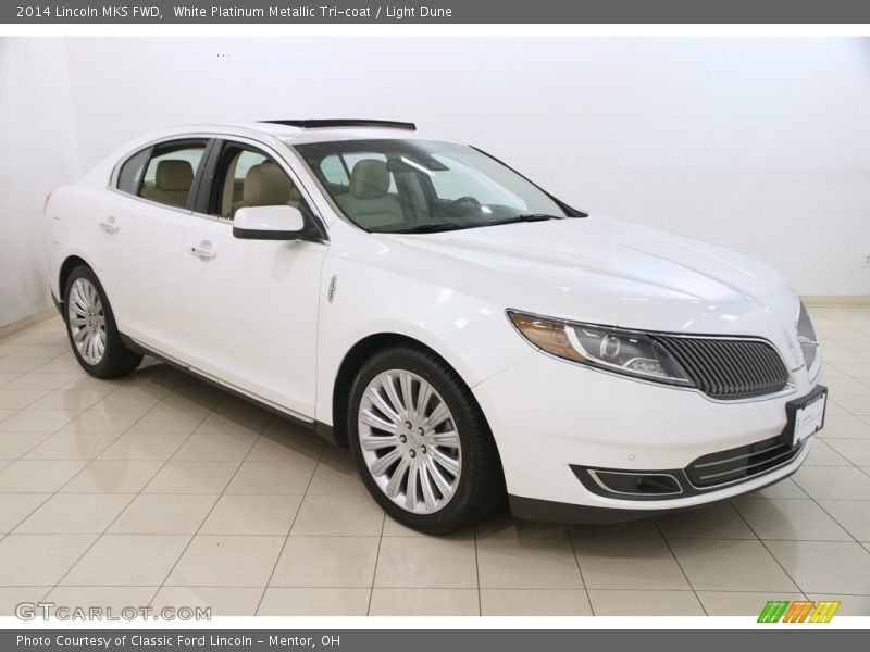 White Platinum Metallic Tri-coat / Light Dune 2014 Lincoln MKS FWD