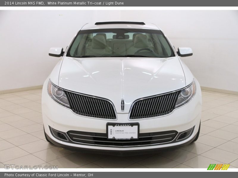 White Platinum Metallic Tri-coat / Light Dune 2014 Lincoln MKS FWD