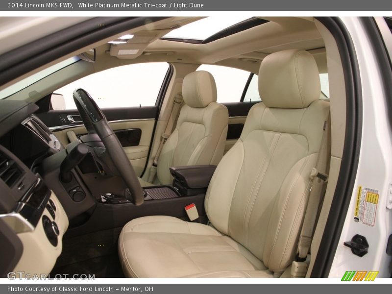 White Platinum Metallic Tri-coat / Light Dune 2014 Lincoln MKS FWD