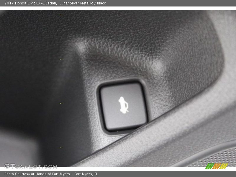 Lunar Silver Metallic / Black 2017 Honda Civic EX-L Sedan
