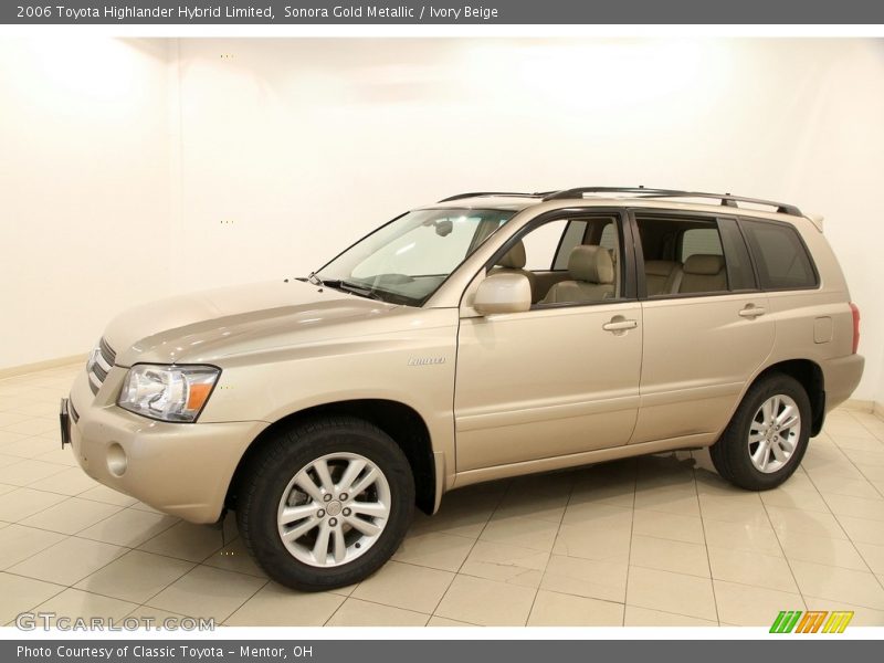 Front 3/4 View of 2006 Highlander Hybrid Limited