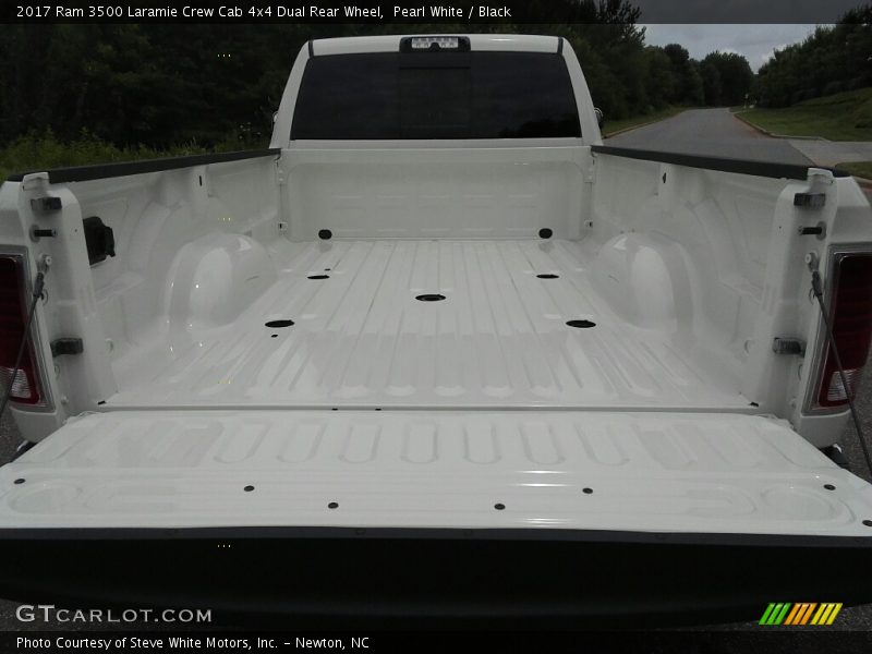 Pearl White / Black 2017 Ram 3500 Laramie Crew Cab 4x4 Dual Rear Wheel