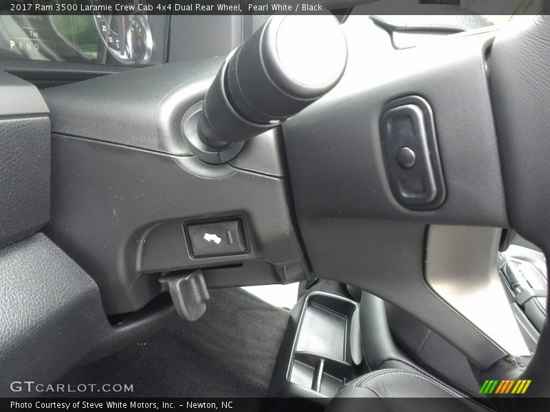 Pearl White / Black 2017 Ram 3500 Laramie Crew Cab 4x4 Dual Rear Wheel