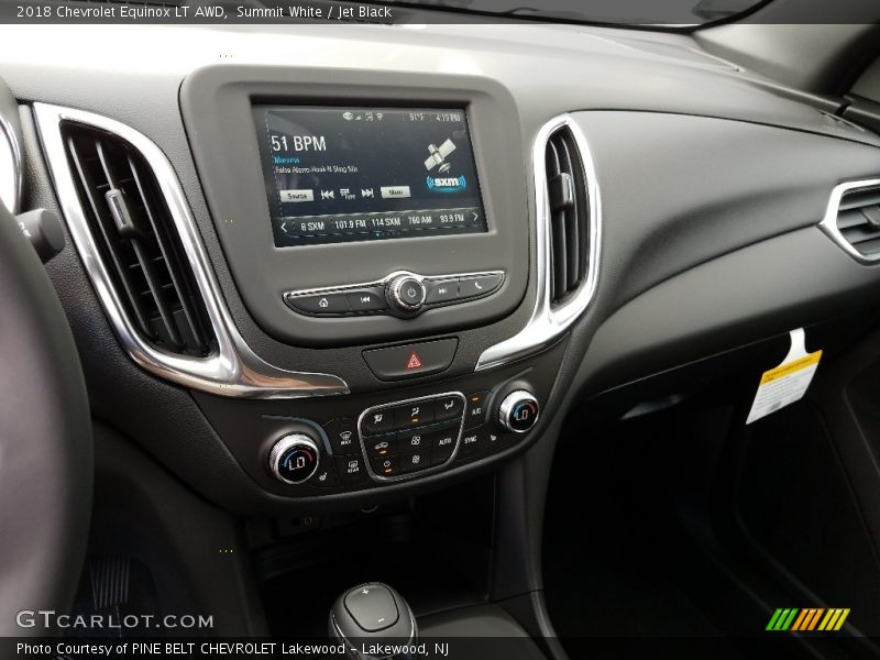 Summit White / Jet Black 2018 Chevrolet Equinox LT AWD