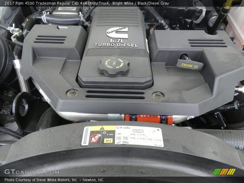 Bright White / Black/Diesel Gray 2017 Ram 4500 Tradesman Regular Cab 4x4 Utility Truck