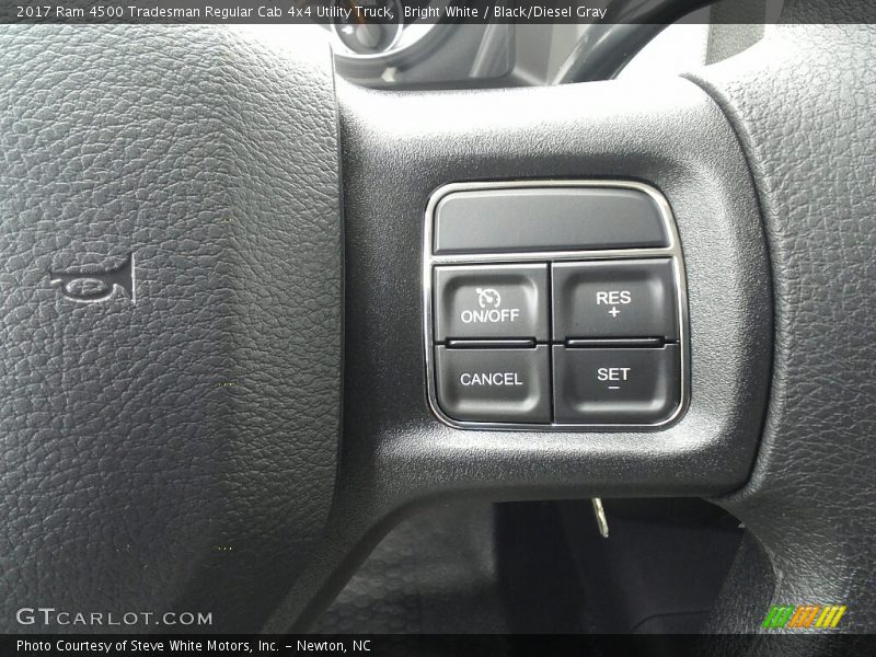 Bright White / Black/Diesel Gray 2017 Ram 4500 Tradesman Regular Cab 4x4 Utility Truck