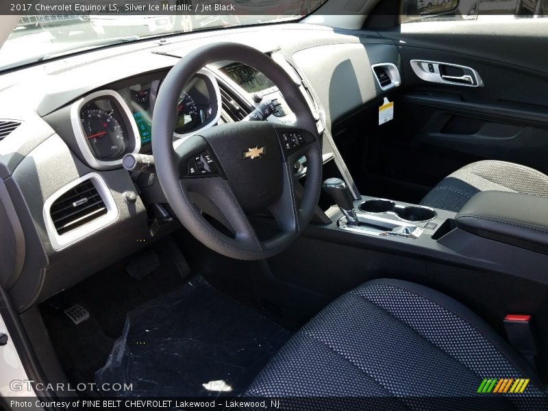 Silver Ice Metallic / Jet Black 2017 Chevrolet Equinox LS