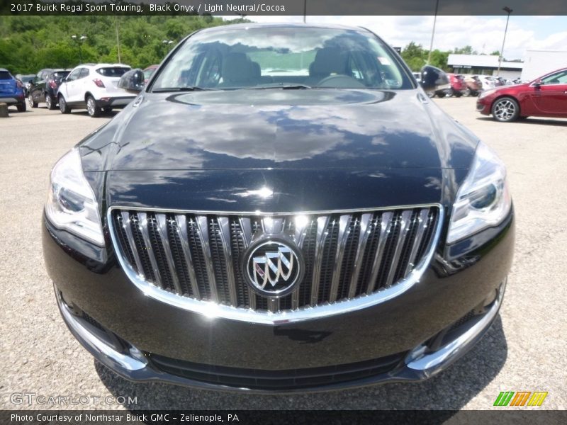 Black Onyx / Light Neutral/Cocoa 2017 Buick Regal Sport Touring