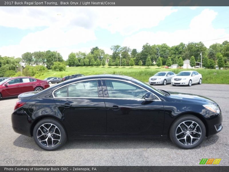 Black Onyx / Light Neutral/Cocoa 2017 Buick Regal Sport Touring