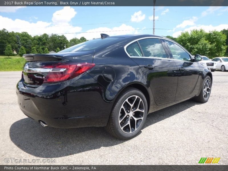 Black Onyx / Light Neutral/Cocoa 2017 Buick Regal Sport Touring