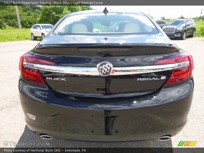 Black Onyx / Light Neutral/Cocoa 2017 Buick Regal Sport Touring
