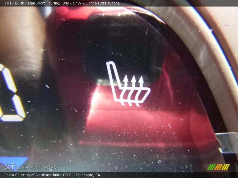 Black Onyx / Light Neutral/Cocoa 2017 Buick Regal Sport Touring