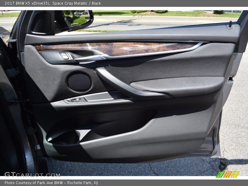 Space Gray Metallic / Black 2017 BMW X5 xDrive35i