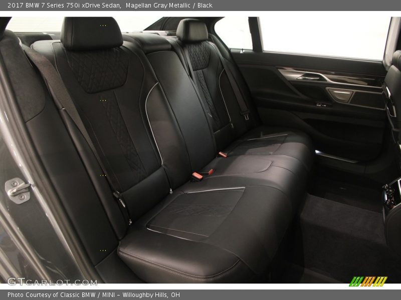 Magellan Gray Metallic / Black 2017 BMW 7 Series 750i xDrive Sedan
