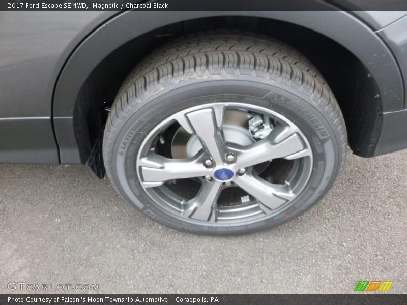 Magnetic / Charcoal Black 2017 Ford Escape SE 4WD