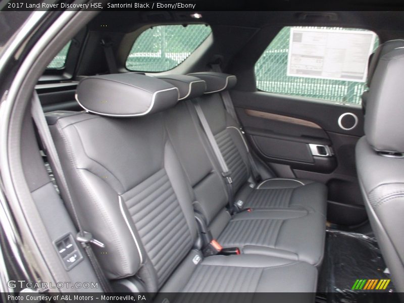 Santorini Black / Ebony/Ebony 2017 Land Rover Discovery HSE